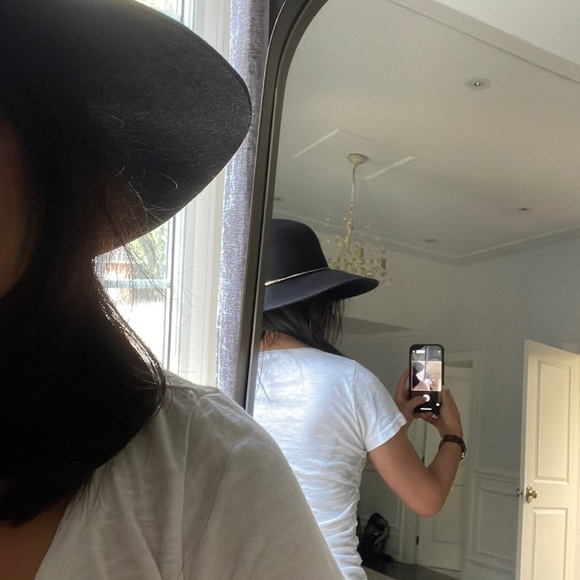 NWT: Eugenia Kim Blake 100% wool hat in black - Picture 10 of 11